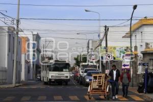 CALLE . CAMBIO DE SENTIDO