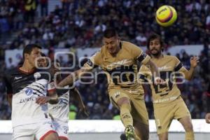 FÚTBOL . LOBOS BUAP VS PUMAS