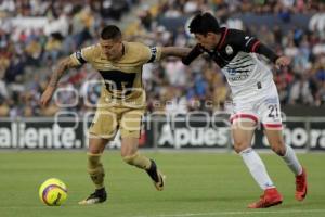 FÚTBOL . LOBOS BUAP VS PUMAS