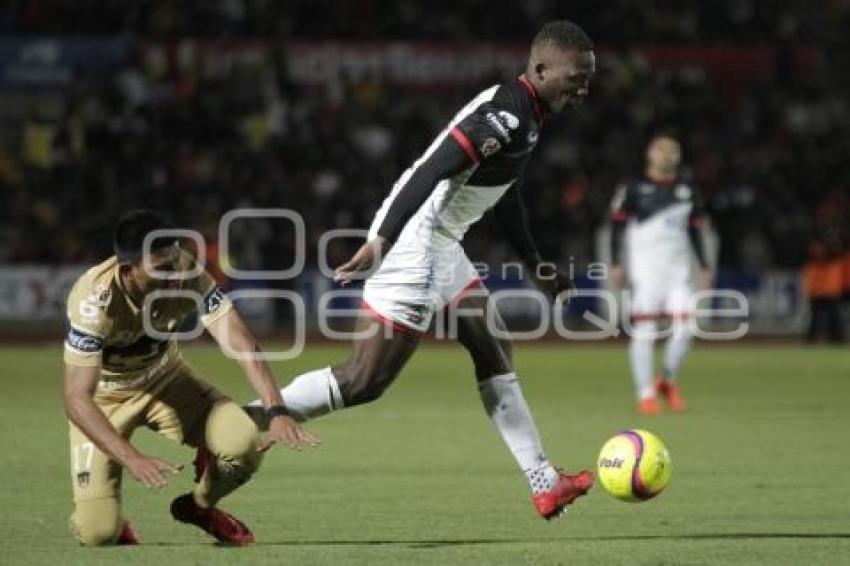 FÚTBOL . LOBOS BUAP VS PUMAS