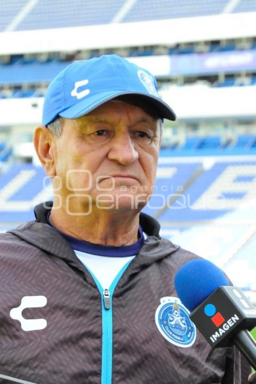 CLUB PUEBLA . ENRIQUE MEZA