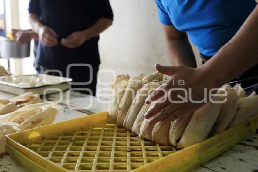 ELABORACIÓN DE TAMALES