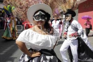 DESFILE DE HUEHUES