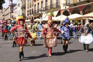 DESFILE DE HUEHUES