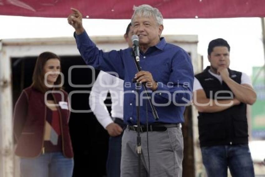 MORENA . AMLO