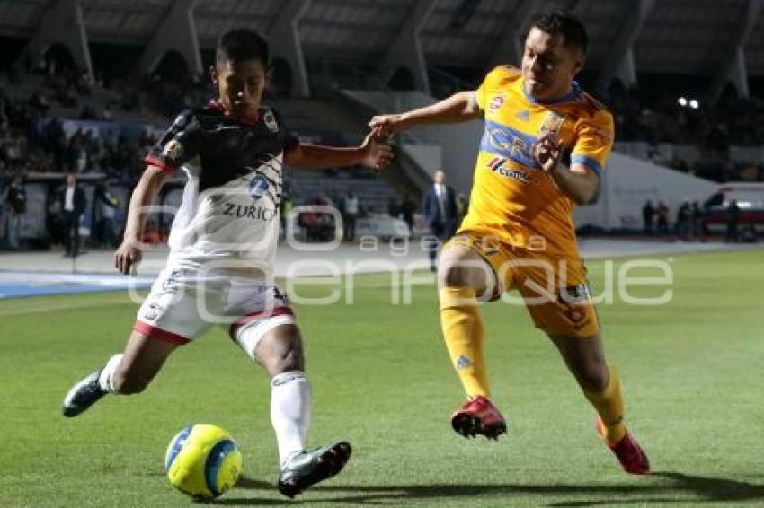 FÚTBOL . LOBOS BUAP VS TIGRES