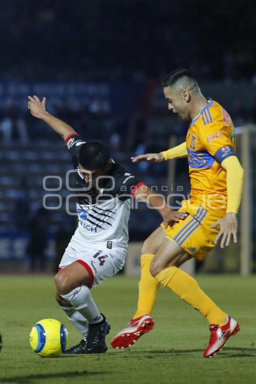 FÚTBOL . LOBOS BUAP VS TIGRES