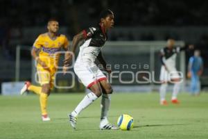 FÚTBOL . LOBOS BUAP VS TIGRES