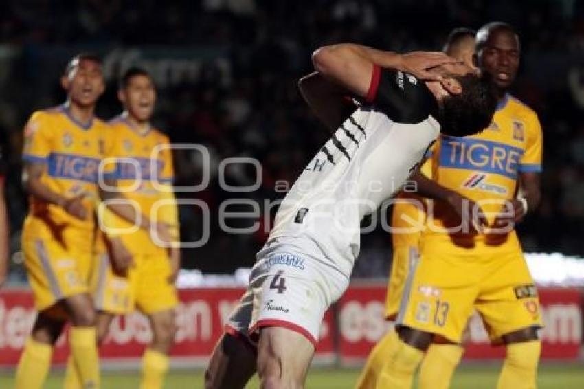 FÚTBOL . LOBOS BUAP VS TIGRES