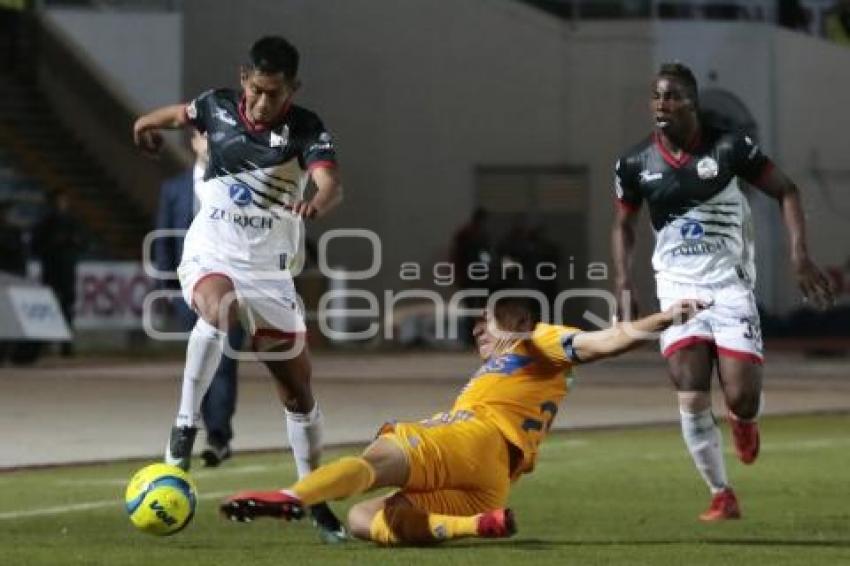 FÚTBOL . LOBOS BUAP VS TIGRES