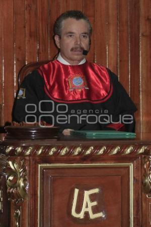 DOCTOR HONORIS CAUSA