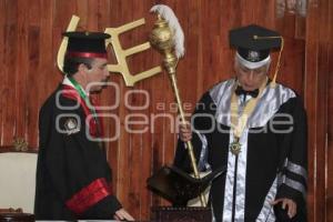 DOCTOR HONORIS CAUSA