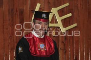 DOCTOR HONORIS CAUSA