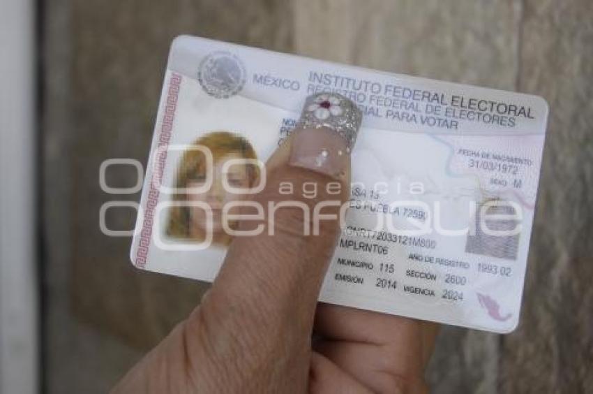 NUEVA CREDENCIAL PARA VOTAR . IFE