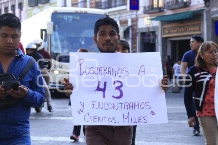 MANIFESTACIÓN  . AYOTZINAPA