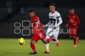 FÚTBOL . PUMAS VS LOBOS