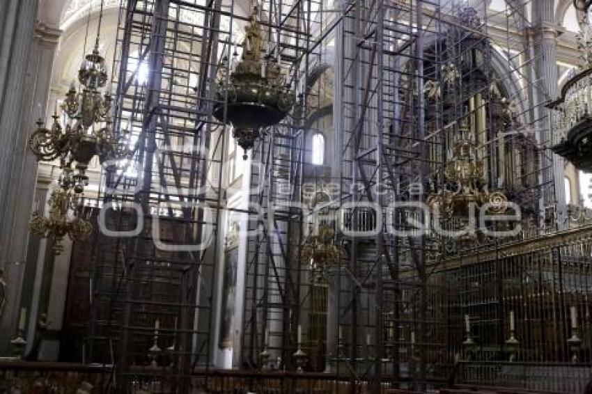 APUNTALAMIENTO CATEDRAL