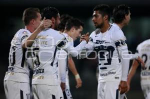 FÚTBOL . PUMAS VS LOBOS