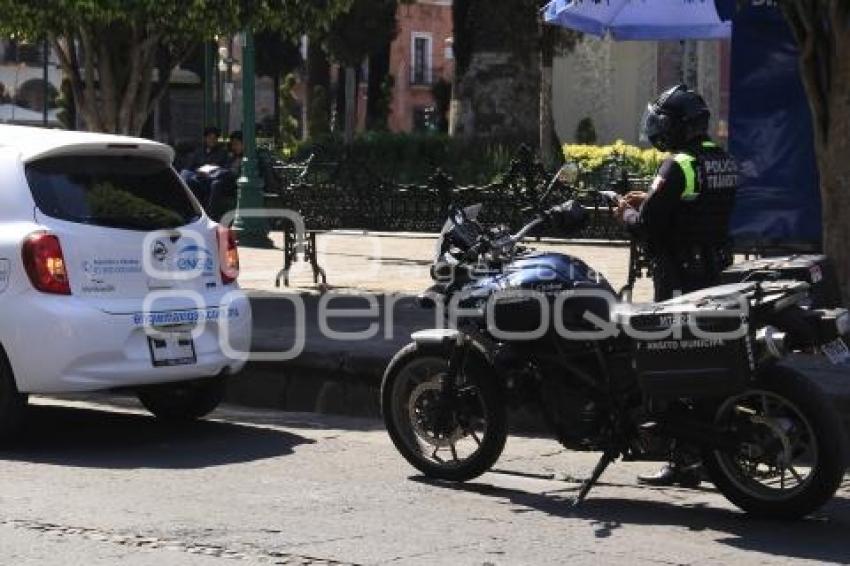 SEGURIDAD . POLICÍAS