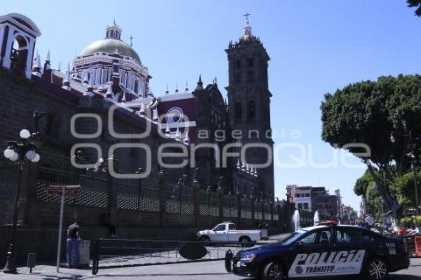 SEGURIDAD . POLICÍAS