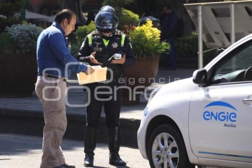 SEGURIDAD . POLICÍAS