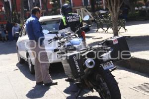 SEGURIDAD . POLICÍAS