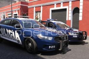 SEGURIDAD . POLICÍAS