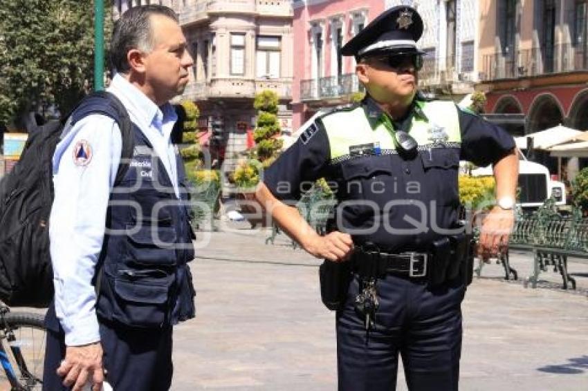 SEGURIDAD . POLICÍAS