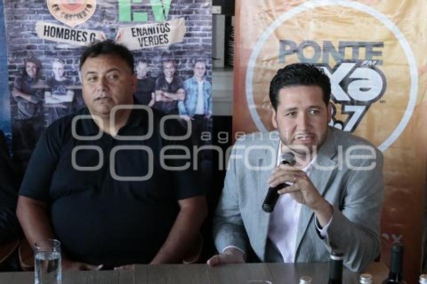 ENANITOS VERDES Y HOMBRES G
