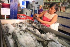 PESCADOS  Y MARISCOS