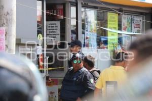 POLICÍA MUNICIPAL MUERTO . OXXO