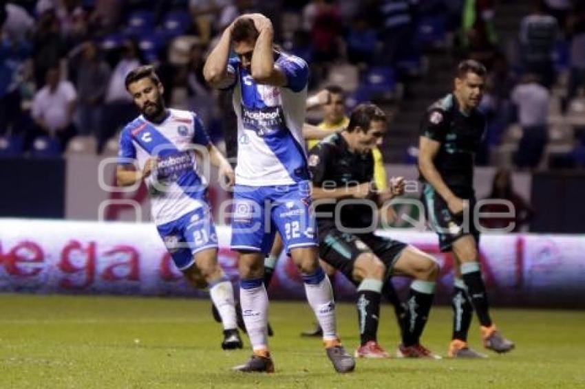 FÚTBOL . CLUB PUEBLA VS SANTOS