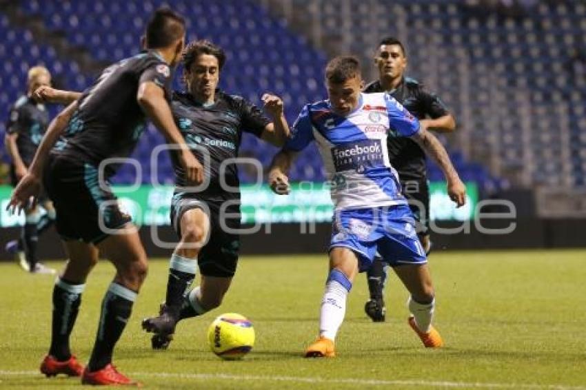 FÚTBOL . CLUB PUEBLA VS SANTOS