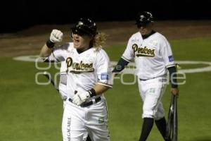 BÉISBOL . PERICOS VS GUERREROS