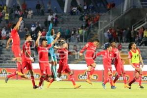 FÚTBOL . LOBOS BUAP VS TOLUCA