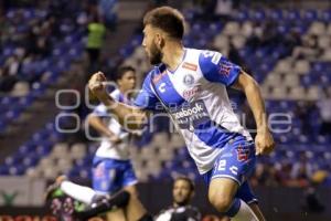 FÚTBOL . CLUB PUEBLA VS PACHUCA