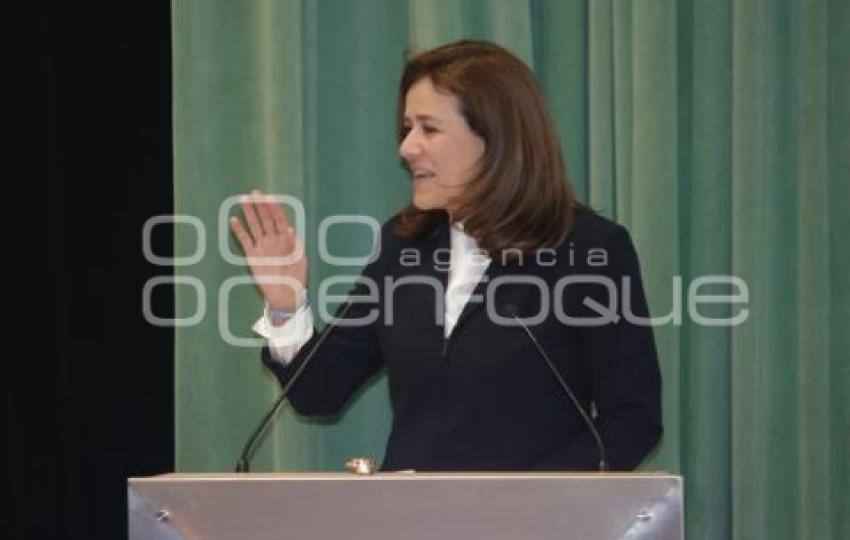 UDLAP . MARGARITA ZAVALA