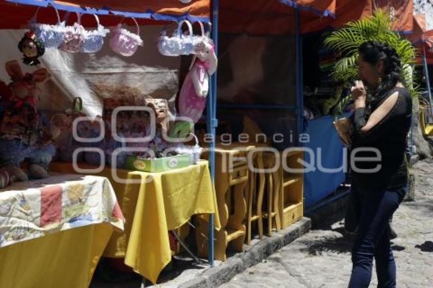 MERCADO DE ARTESANIAS