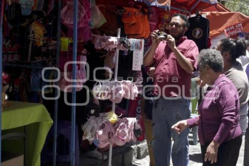 MERCADO DE ARTESANIAS