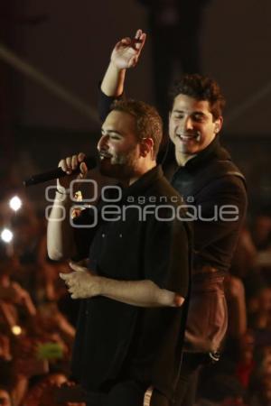 FERIA DE PUEBLA . REIK