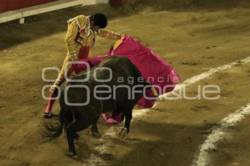 TOROS . PRIMERA CORRIDA