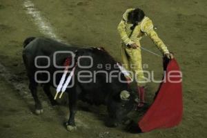 TOROS . PRIMERA CORRIDA