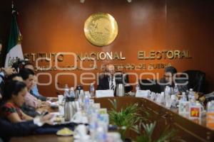 SESIÓN INE