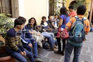 PLANTÓN ESTUDIANTES HISTORIA BUAP