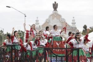 DESFILE 5 DE MAYO