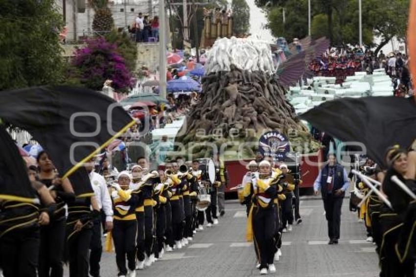 DESFILE 5 DE MAYO