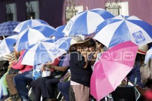 DESFILE 5 DE MAYO . PROPAGANDA POLITICA