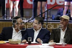 CAMPAÑA . ENRIQUE DOGER