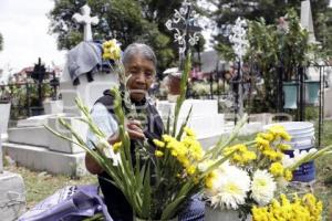 DÍA DE LAS MADRES . PANTEÓN