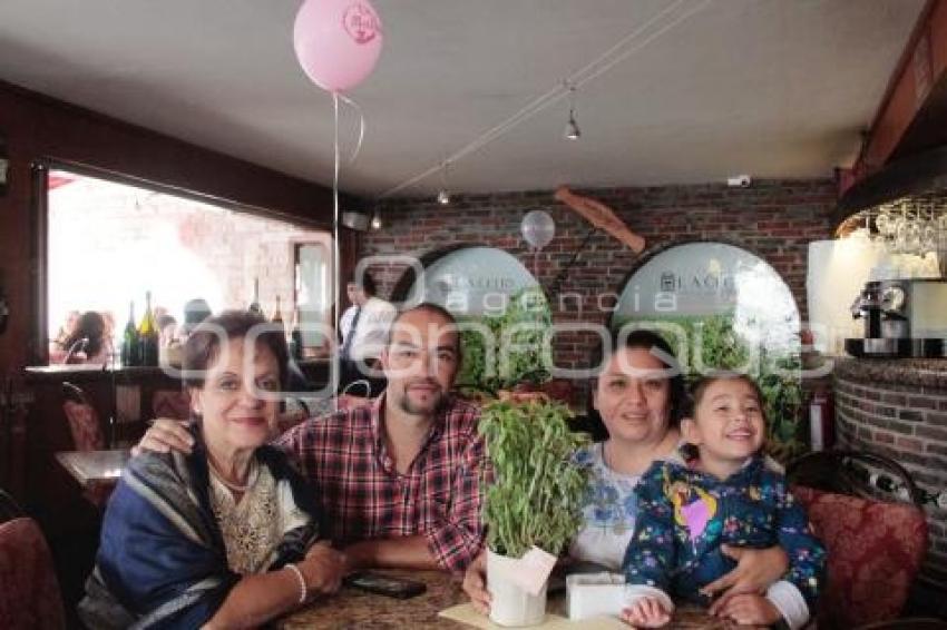 DÍA DE LAS MADRES . RESTAURANTES